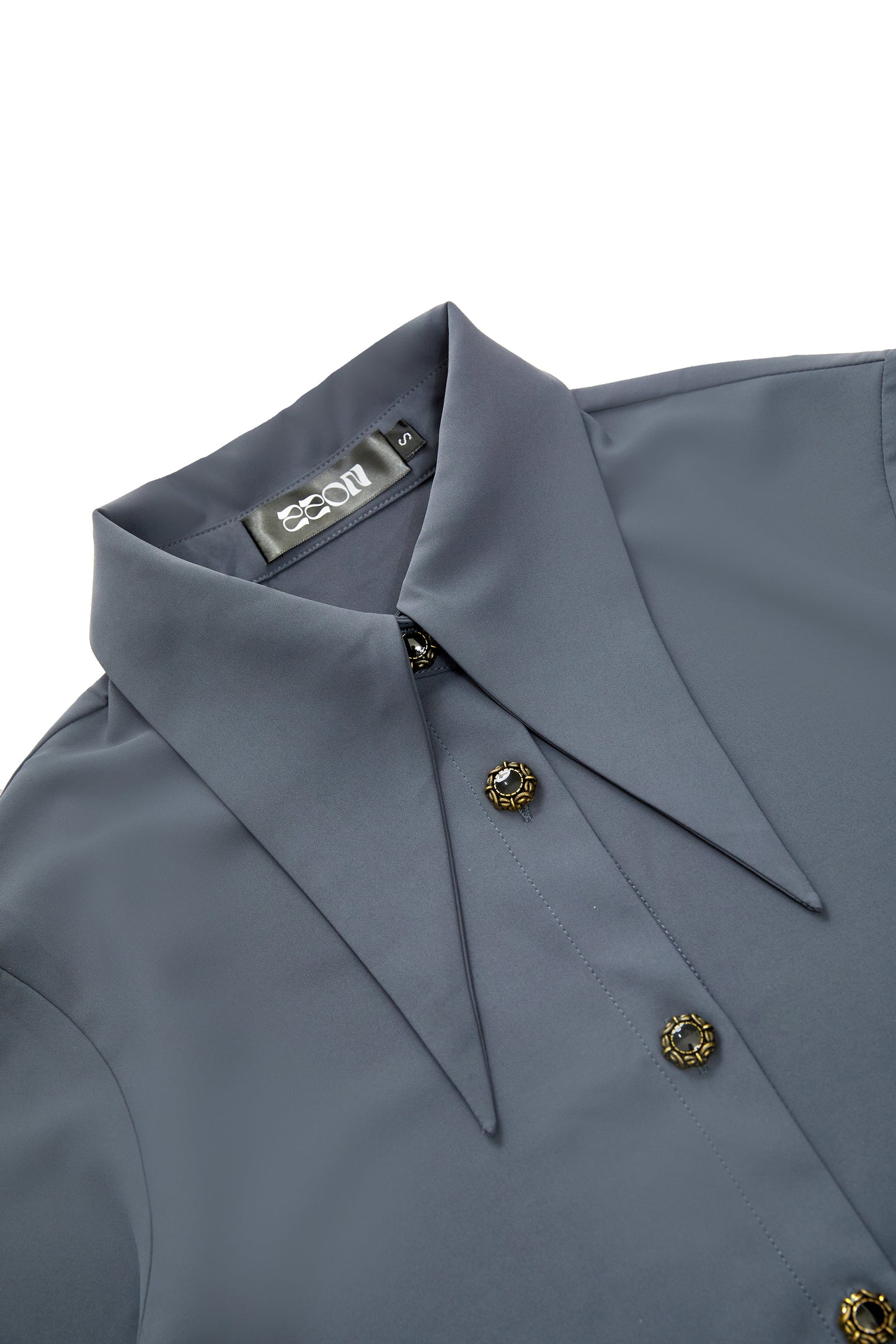 Special tailoring shirt with pointed collar and soft feel-gray blue
